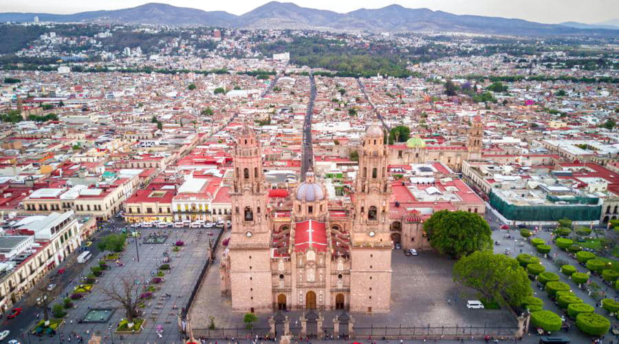 Nuestro inventario incluye una amplia variedad de vehículos.